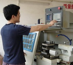 �������س���